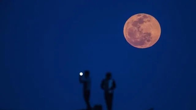 lunar-eclipse-2025-85-of-world-to-witness-rare-blood-moon-today-global-timings-live-viewing-guide-what-makes-it-special