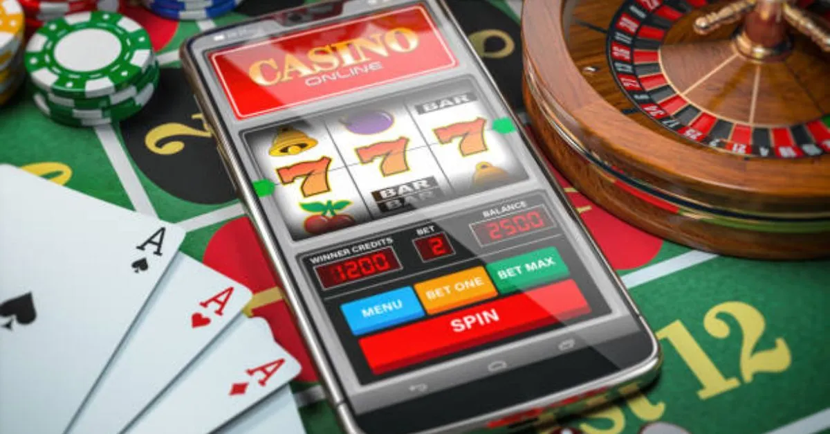 sc-to-decide-validity-of-online-gaming-law-take-up-cases-from-karnataka-delhi-and-mp-high-courts-to-itself