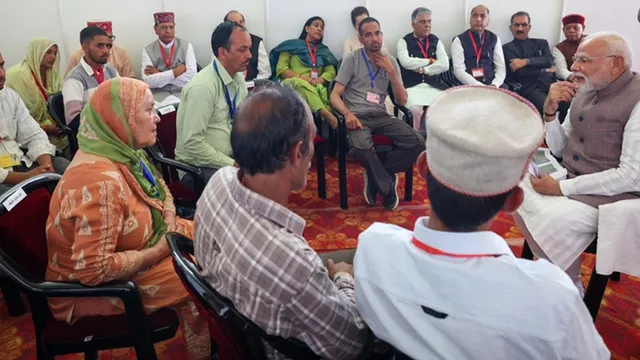 pm-modi-visits-flood-affected-himachal-pradesh-announces-financial-assistance-of-rs-1500-crore