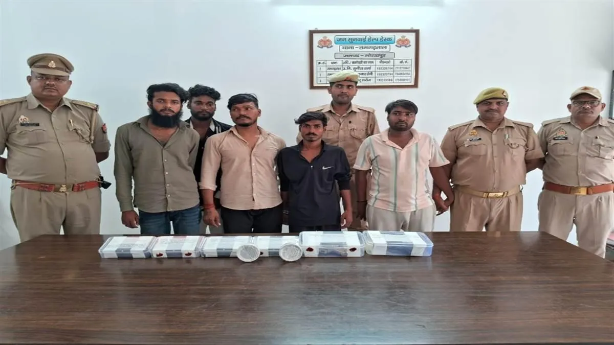 gorakhpur-police-bust-hightech-arms-gang-selling-guns-on-whatsapp-5-in-custody