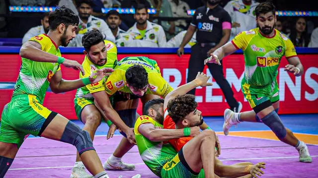 pkl-2025-points-table-and-top-raiders-top-defenders-pro-kabaddi-league-season-12-standings-after-puneri-paltan-vs-patna-pirates-match-22