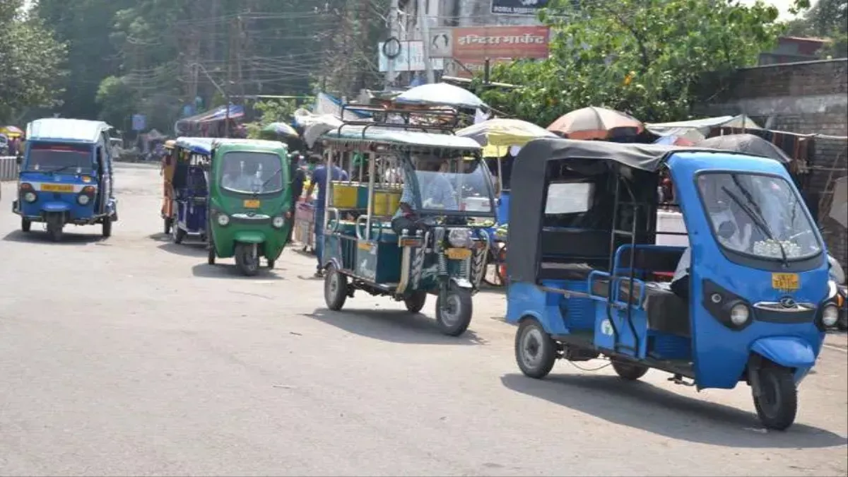lucknow-cracks-down-on-erickshaws-tempos-taxis-with-new-rules-check-fines-license-charges