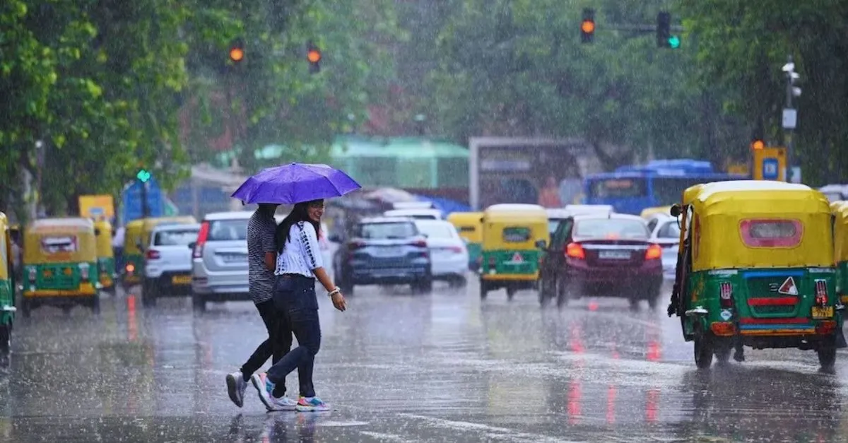 weather-update-imd-warns-of-heavy-rain-in-himachal-uttarakhand-punjab-delhi-faces-heat-humidity-check-forecast