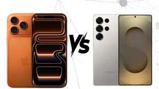iPhone 17 Pro Max vs Samsung Galaxy S25 Ultra: The Flagship Face-Off! Specs, Features And Price Compared

