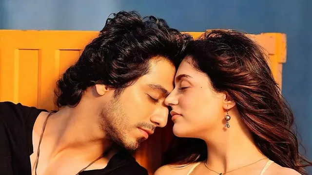 yrf-music-drops-saiyaara-extended-album-featuring-two-new-songs-from-ahaan-pandayaneet-padda-starrer-movie