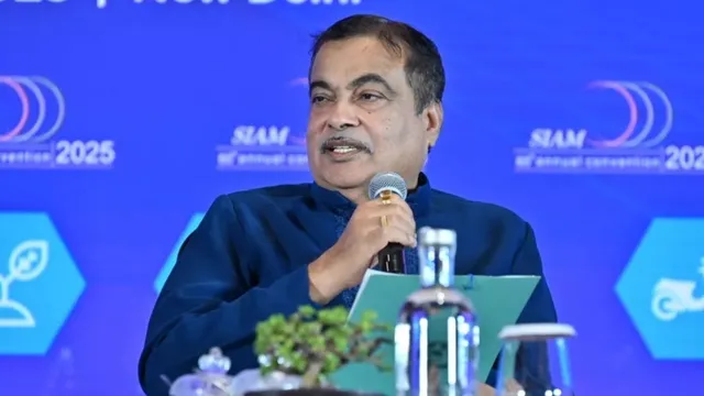 nitin-gadkari-criticises-e20-backlash-over-social-media-says-its-a-paid-campaign