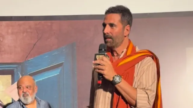 interview-mera-hai-ya-tumhara-akshay-kumar-calls-out-a-reporter-over-gutka-consumption-question-at-jolly-llb-3-event