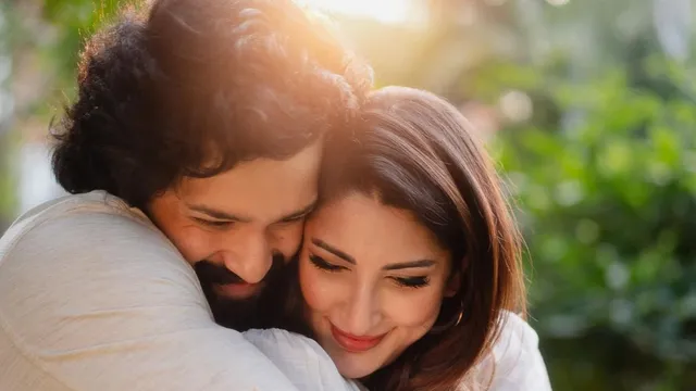 akhil-akkineni-celebrates-wife-zainab-ravdjee-birthday-with-family-netizens-spot-sobita-dhulipala-absence