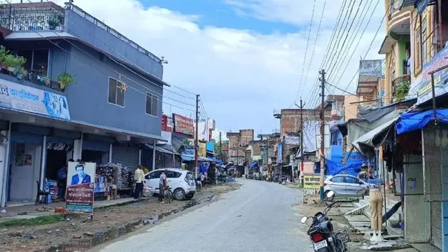 gorakhpurs-wholesale-market-stares-at-losses-as-nepal-orders-remain-on-hold-due-to-gen-z-protest