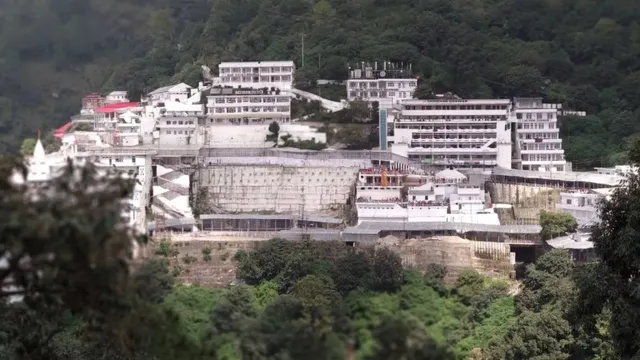 vaishno-devi-yatra-start-date-jammu-kashmir-weather-landslides-cloudburst-shrine-board-documents-needed-full-details