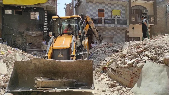 ghaziabad-development-authority-demolishes-multiple-unauthorised-constructions
