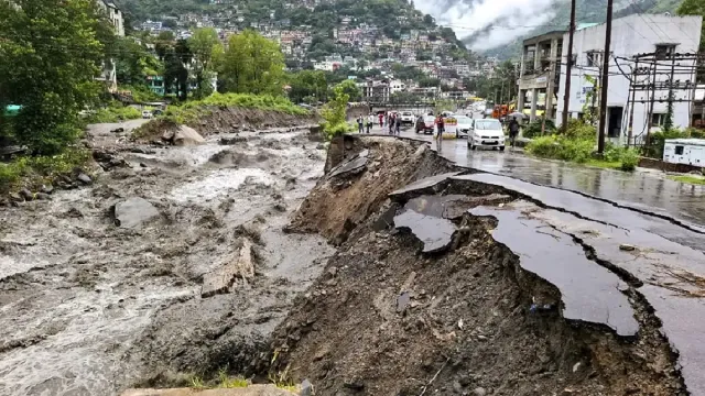 jammu-kashmir-authorities-relocate-families-affected-by-landslides-cloudburst-govt-assures-support