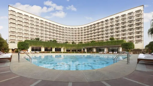 taj-palace-hit-by-hoax-bomb-threat-following-high-court-scare-police-probe-pattern-of-fake-alarms-in-delhi