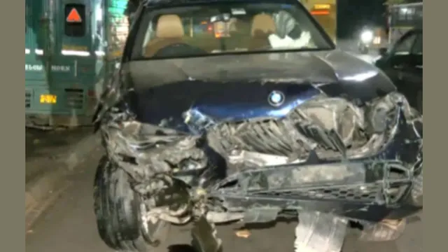 delhi-bmw-crash-one-dead-and-one-injured-after-woman-driving-car-hits-motorcycle-near-dhaula-kuan