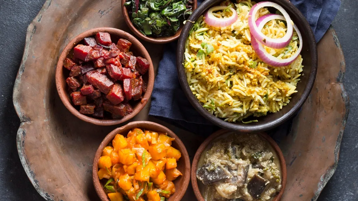 pitru-paksha-2025-a-complete-food-guide-of-what-to-eat-and-avoid-to-honour-ritual-traditions