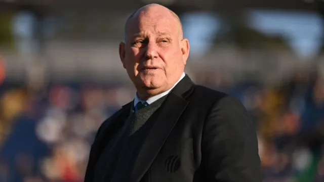 india-vs-pakistan-no-handshake-controversy-asia-cup-2025-icc-backs-match-referee-andy-pycroft-in-handshake-row-rebuffs-pcbs-removal-request