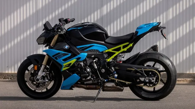 new-bmw-s-1000-r-launched-in-india-price-features-top-speed
