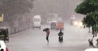 Karnataka Weather Update: IMD Warns of Heavy Rainfall Across 19 Districts, Including Bengaluru | Check Forecast