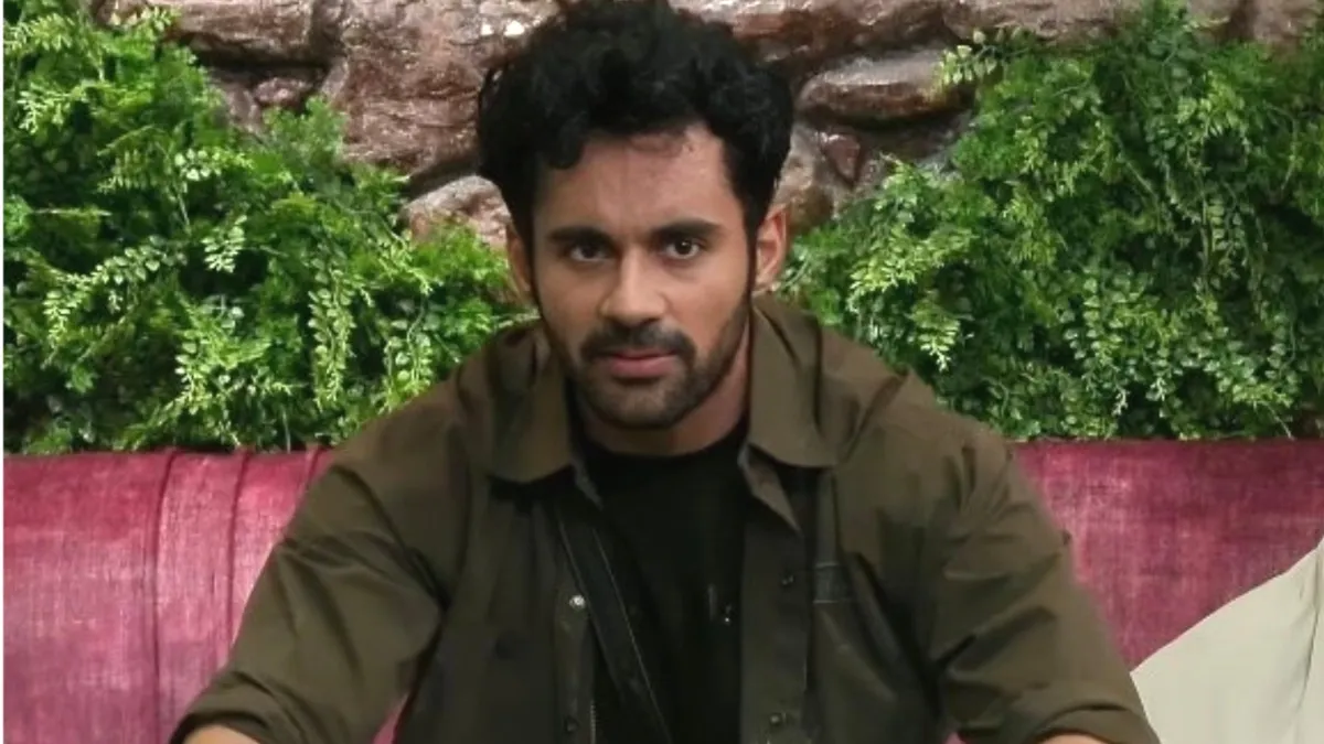 abhishek-bajaj-gets-emotional-talking-about-his-bollywood-debut-reveals-watched-student-of-the-year-2-atleast-15-times