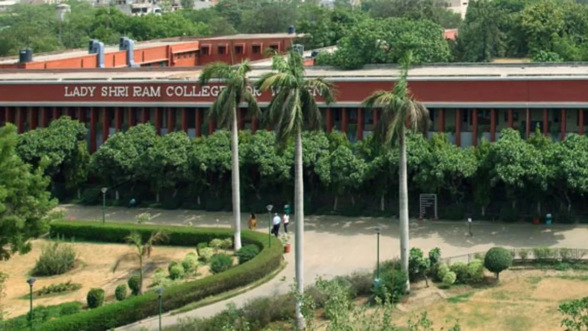 delhi-university-students-alumni-demand-apology-from-exdiplomat-deepak-vohra-over-remarks-at-lsr-lecture