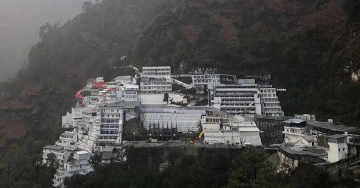 vaishno-devi-yatra-resumes-after-22day-suspension-due-to-landslides-in-katra
