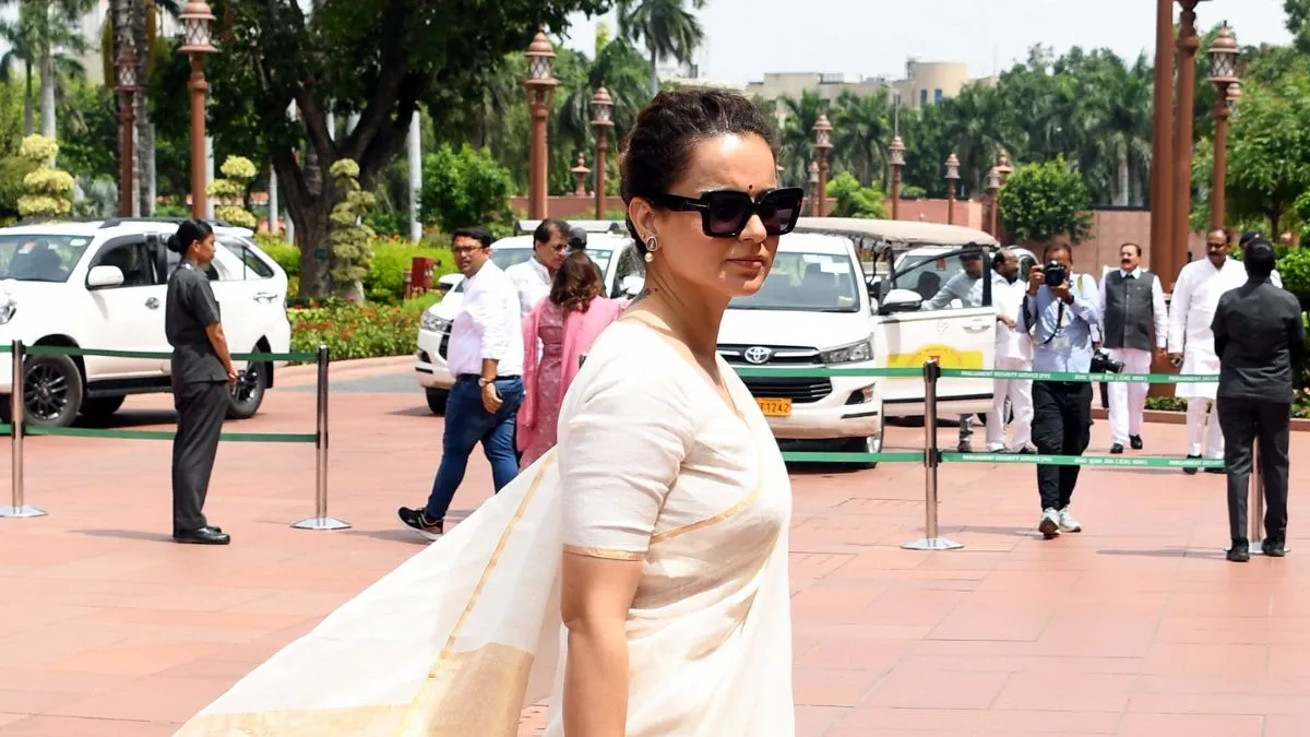 kangana-ranaut-restaurant-earned-only-rs-50-in-a-day-faces-protest-during-manali-visit