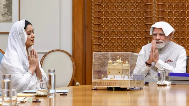 harshdeep-kaur-sings-ik-onkar-for-pm-modi-shares-glimpses-from-the-meeting