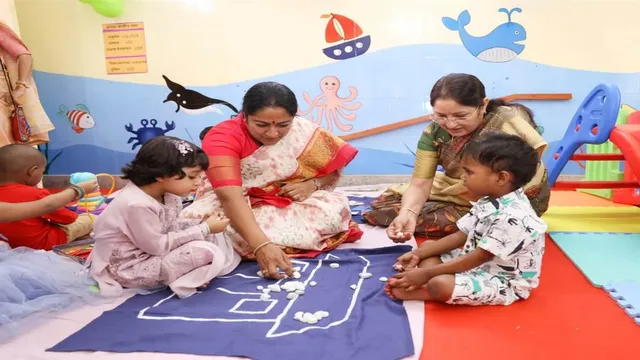 delhi-govts-big-gift-for-moms-ahead-of-festivals-502-creches-to-be-opened-staff-to-be-called-mausi