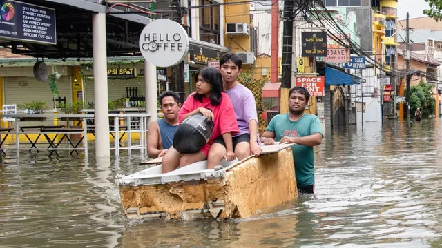 philippines-faces-gen-z-protest-after-nepal-why-filipinos-are-furious-at-nepo-babies-amid-flood-crisis