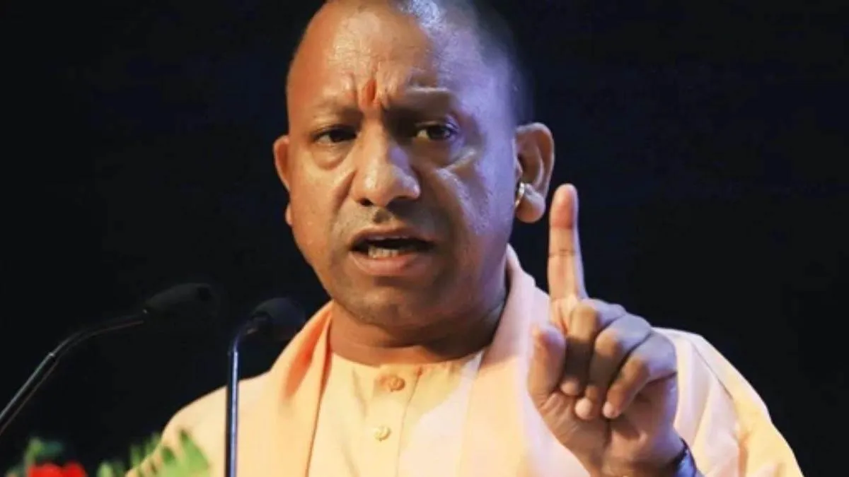 cm-yogis-twin-focus-free-hand-for-cops-against-goons-and-mission-shakti-5-for-womens-safety