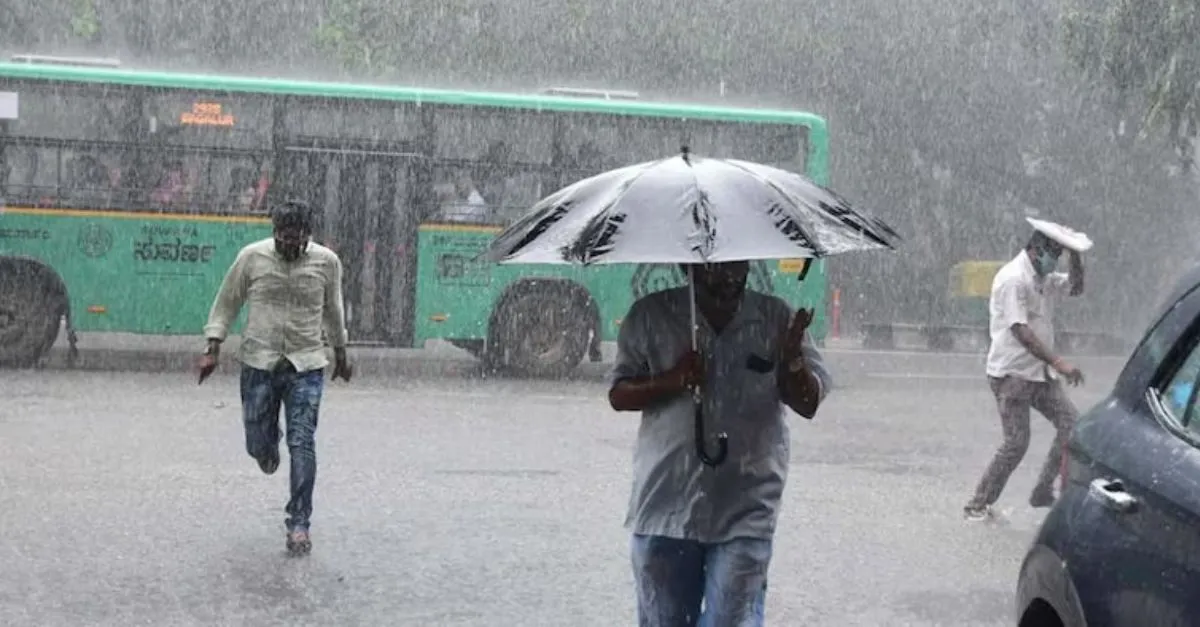 karnataka-weather-update-heavy-rain-alert-in-bengaluru-yellow-warning-in-parts-of-state-check-imd-forecast