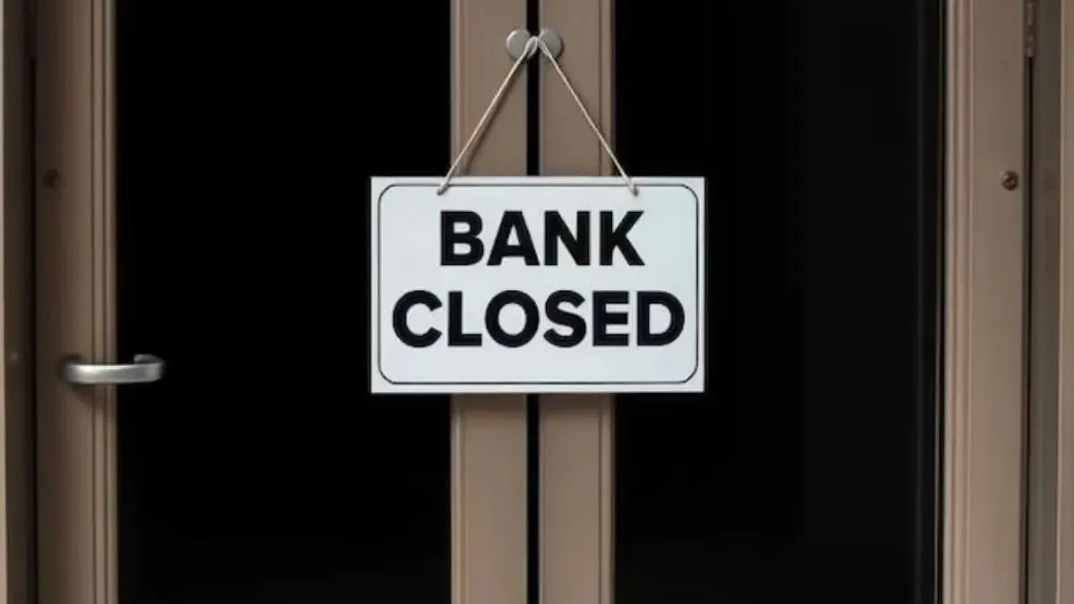 bank-holidays-in-september-banks-closed-for-navratra-sthapna-durga-puja-check-rbi-list-of-statewise-closures