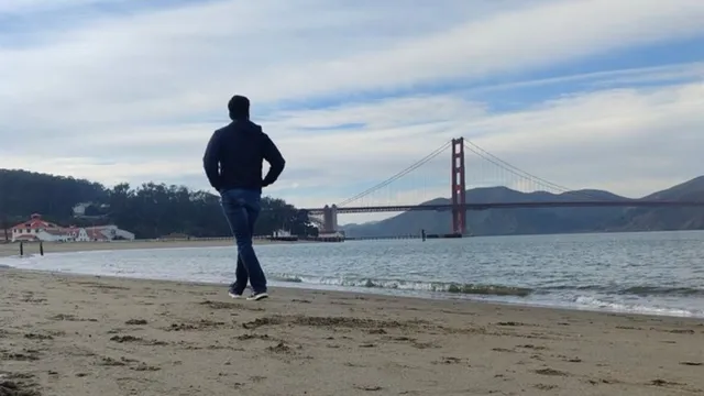 indian-techie-jatin-golden-gate-pic-goes-viral-relocation-post-becomes-meme-material-after-trump-h1b-fee-move