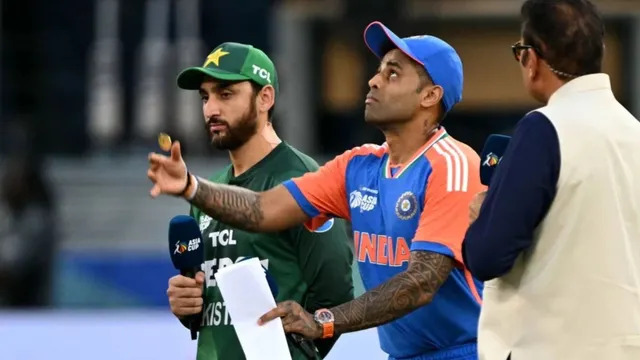 india-national-cricket-team-vs-pakistan-national-cricket-team-match-scorecard-asia-cup-2025-bumrah-returns-pakistan-drop-star-batter-as-suryakumar-yadavs-india-set-to-bowl