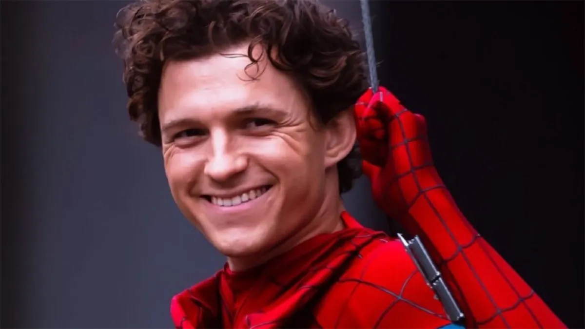 tom-holland-hospitalised-after-head-injury-on-spider-man-brand-new-day-set-will-release-date-postpone