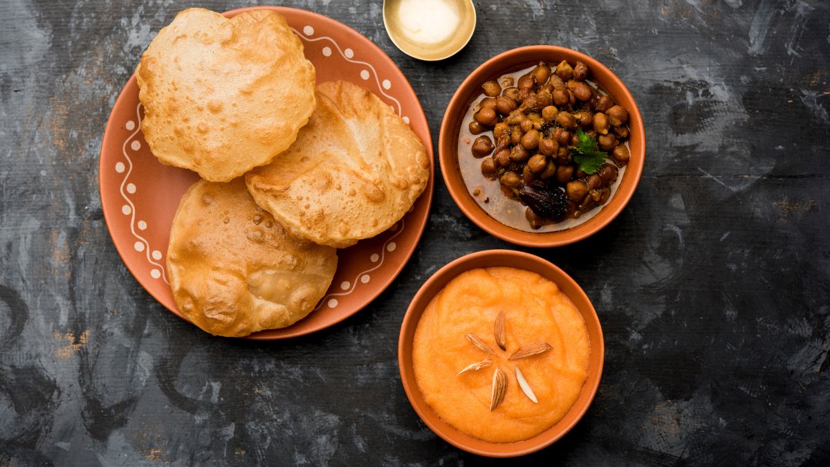 shardiya navratri 2025 bhog list what to offer which avatar of maa durga (1)