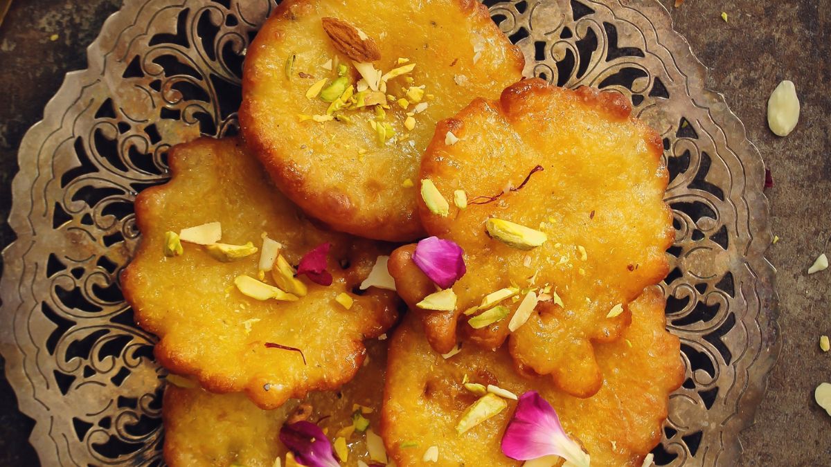 shardiya navratri 2025 bhog list what to offer which avatar of maa durga (2)