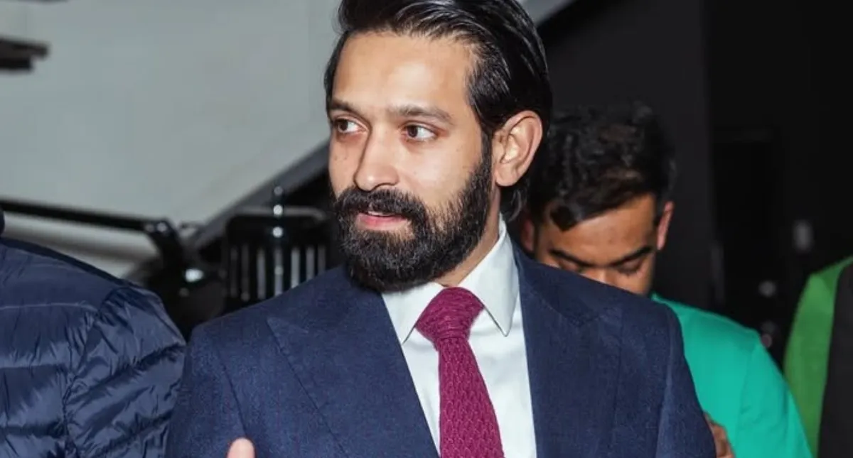 meri-zindagi-badal-gayi-vikrant-massey-reveals-how-life-changed-in-12-hours-after-mirzapur-release