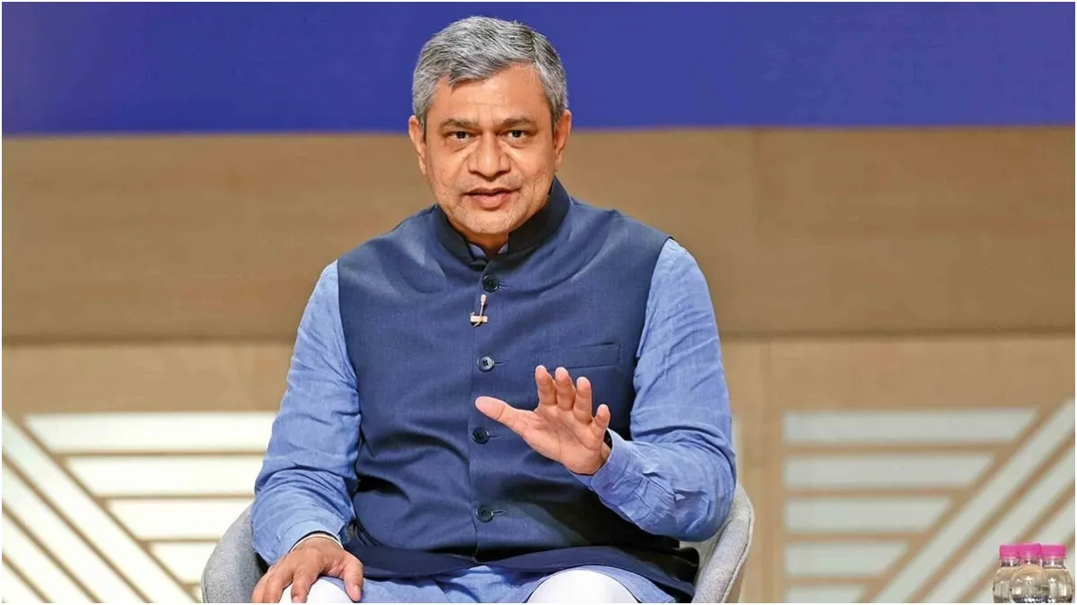 ashwini-vaishnaw-switches-to-indigenous-platform-zoho-for-office-work-urges-others-to-opt-for-swadeshi