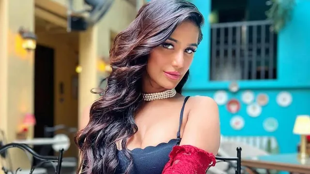 delhis-luv-kush-ramlila-drops-poonam-pandey-amid-outrage-over-mandodari-role