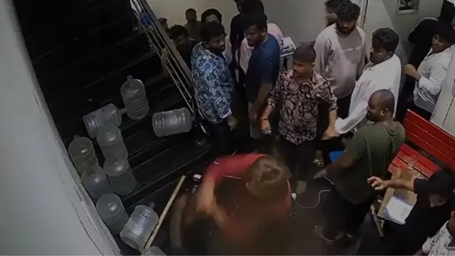 hyderabad-seven-injured-after-fight-breaks-out-between-customers-and-bouncers-at-madhapur-pub-caught-on-cctv