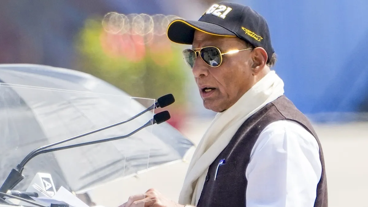 rajnath-singh-lauds-mig-21-fighter-jets-service-in-iaf-calling-it-mighty-machine-and-national-pride-from-1971-war-to-balakot-airstrikes