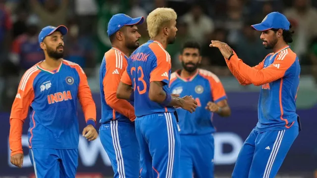 ind-vs-pak-asia-cup-2025-indias-likely-playing-xi-for-final-against-pakistan-hardik-pandyas-availability-in-doubt