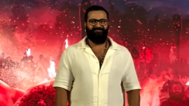 rishab-shetty-kantara-actor-worked-as-producers-driver-ate-vada-pav-in-mumbai-aisa-socha-bhi-nahi