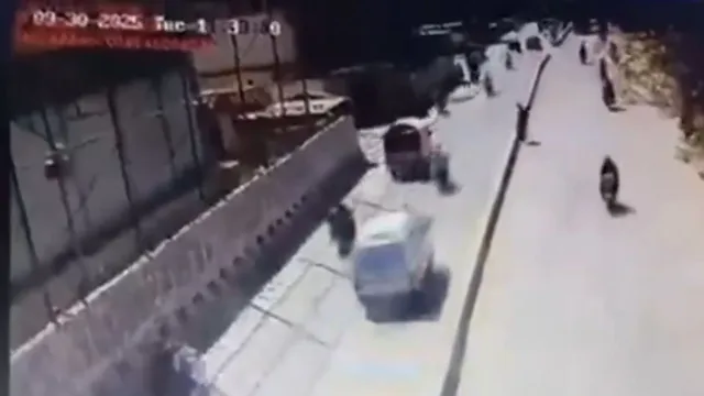 pakistan-bomb-blast-8-killed-several-injured-after-powerful-explosion-outside-security-forces-headquarters-in-quetta-video