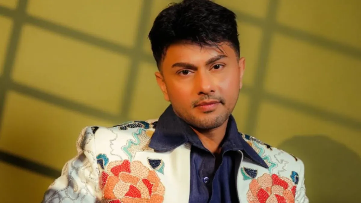 did-darbar-family-pay-voluntary-exit-amount-to-take-out-awez-darbar-from-bigg-boss-19-ahead-of-shubi-joshi-wild-card-entry