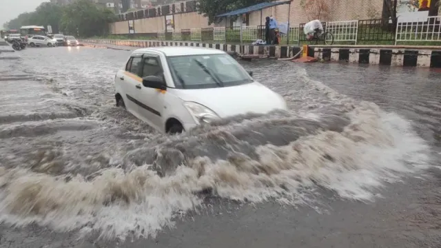 delhi-weather-today-gurgaon-weather-severe-waterlogging-heavy-rain-imd-orange-alert-see-pics