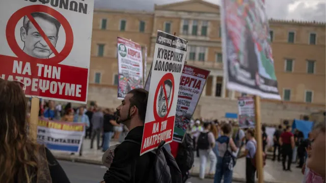 greece-witnesses-massive-protests-as-ferries-trains-halt-flights-disrupted-thousands-take-to-streets