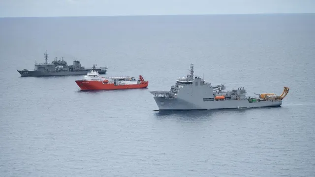 indian-navys-mini-sub-executes-first-overseas-rescue-ops-in-south-china-sea-watch-ins-nistar