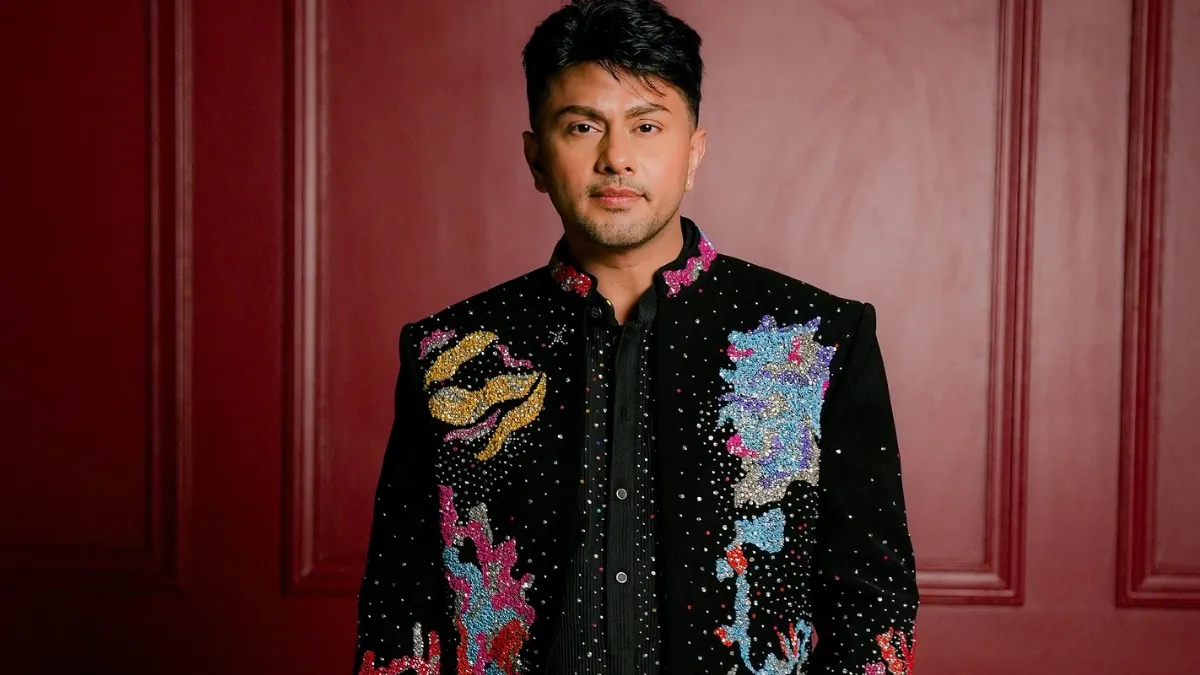 bigg-boss-19-awez-darbar-denies-exit-rumours-clarifies-on-rs-2-crore-conspiracy-theories